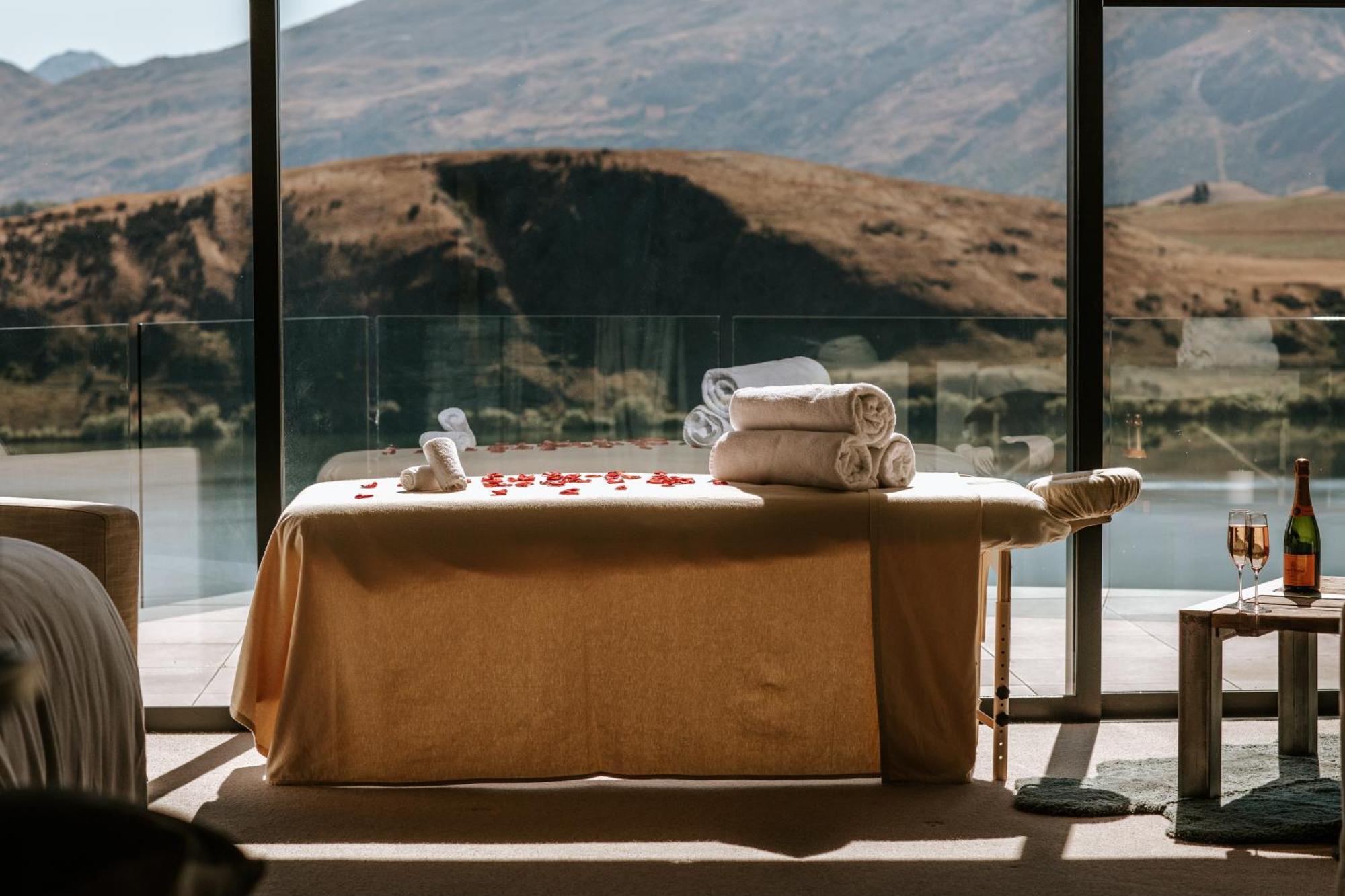 Stoneridge Estate Hotel Queenstown Exterior photo