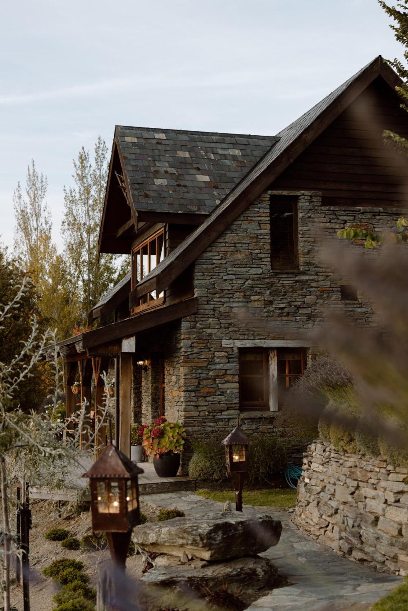 Stoneridge Estate Hotel Queenstown Exterior photo